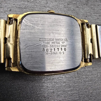 Citizen CQ Watch Men 27mm Gray Dial Gold Tone Rectangle 4031-S02244 New Battery10
