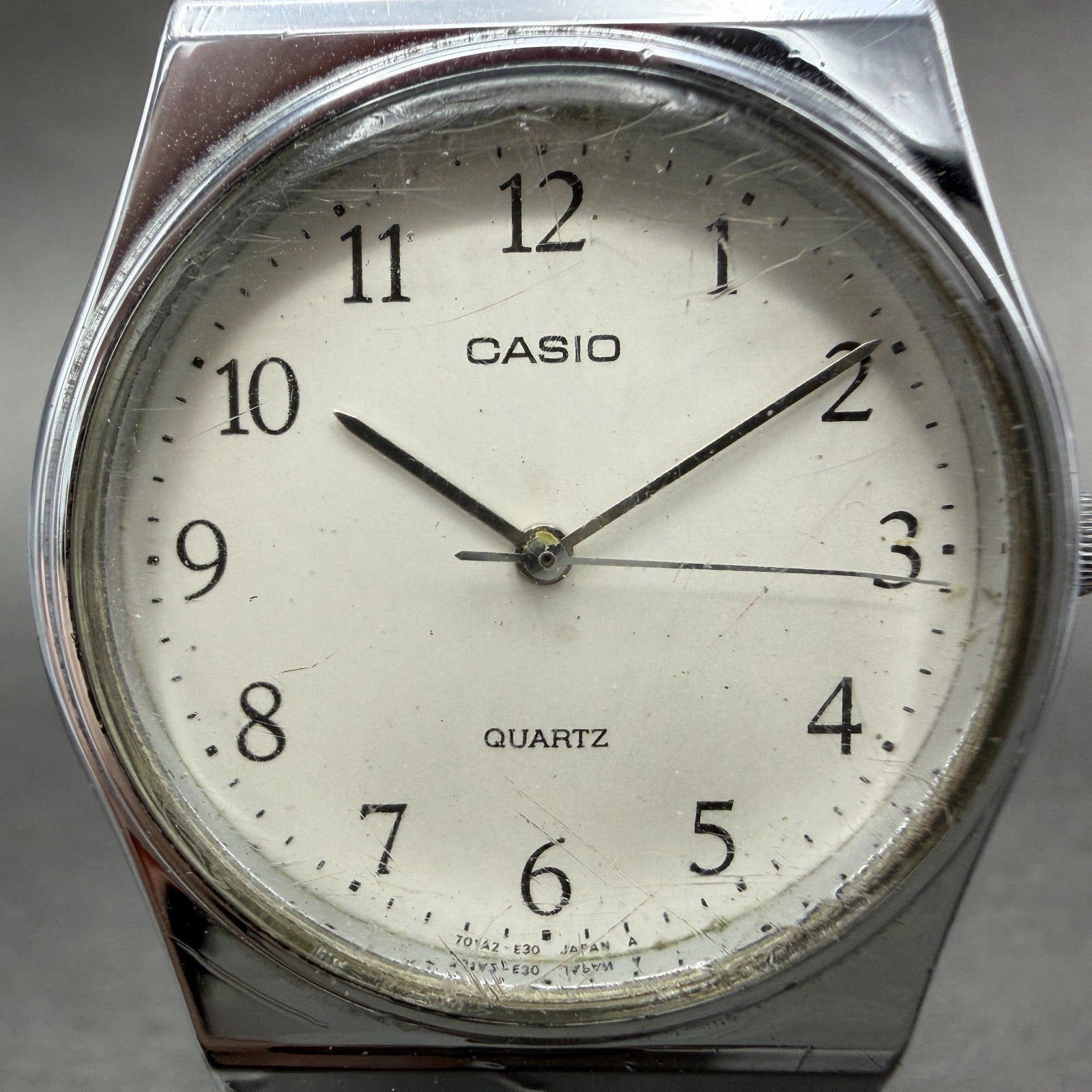 Casio MQ-336 Watch Men 33mm White Dial Silver Tone Round New Battery Vintage1