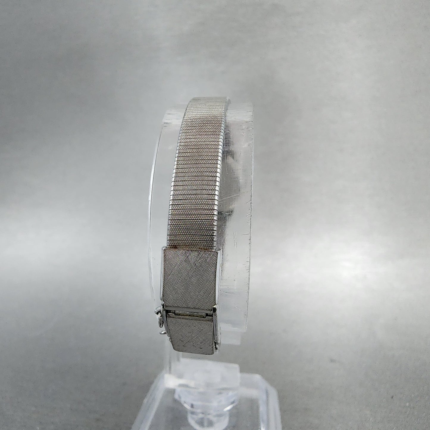 Seiko Watch Women 19mm Silver Dial Silver Tone Round 160129 New Battery VTG7