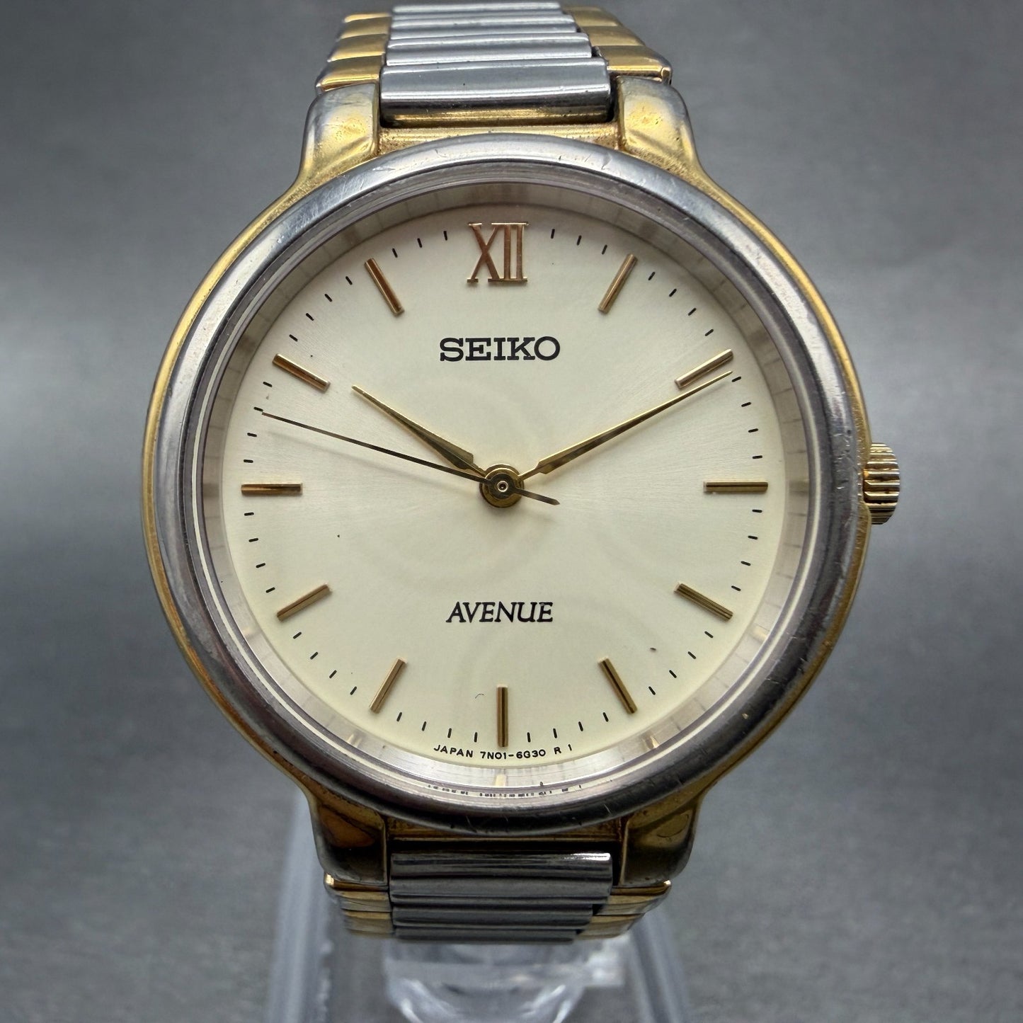 Seiko Avenue Watch Men 31mm Champagne Dial Two Tone Round 7N01-6F50 New Battery0
