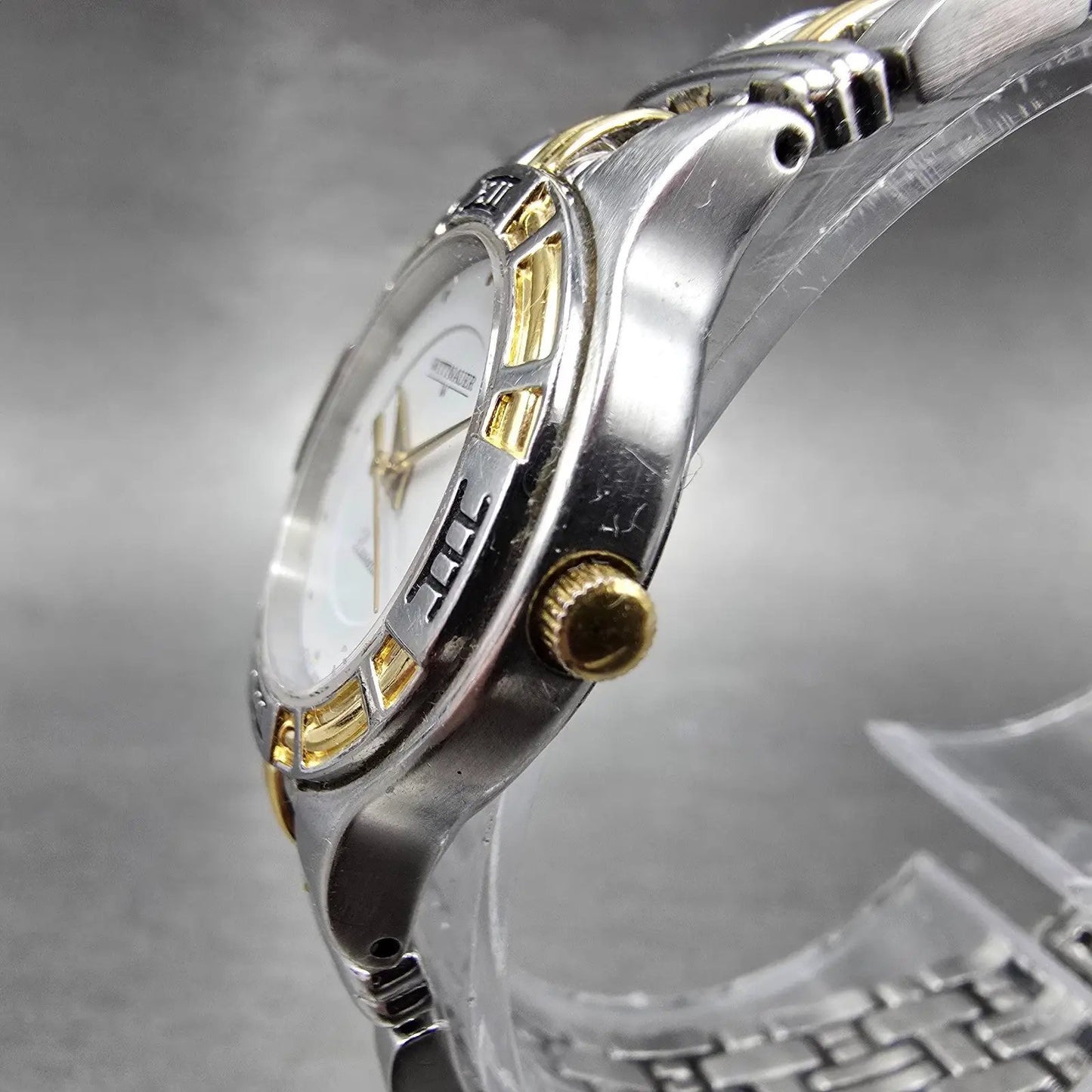 Wittnauer Laureate Watch Women 25mm White Dial Two Tone Date Round New Battery K2