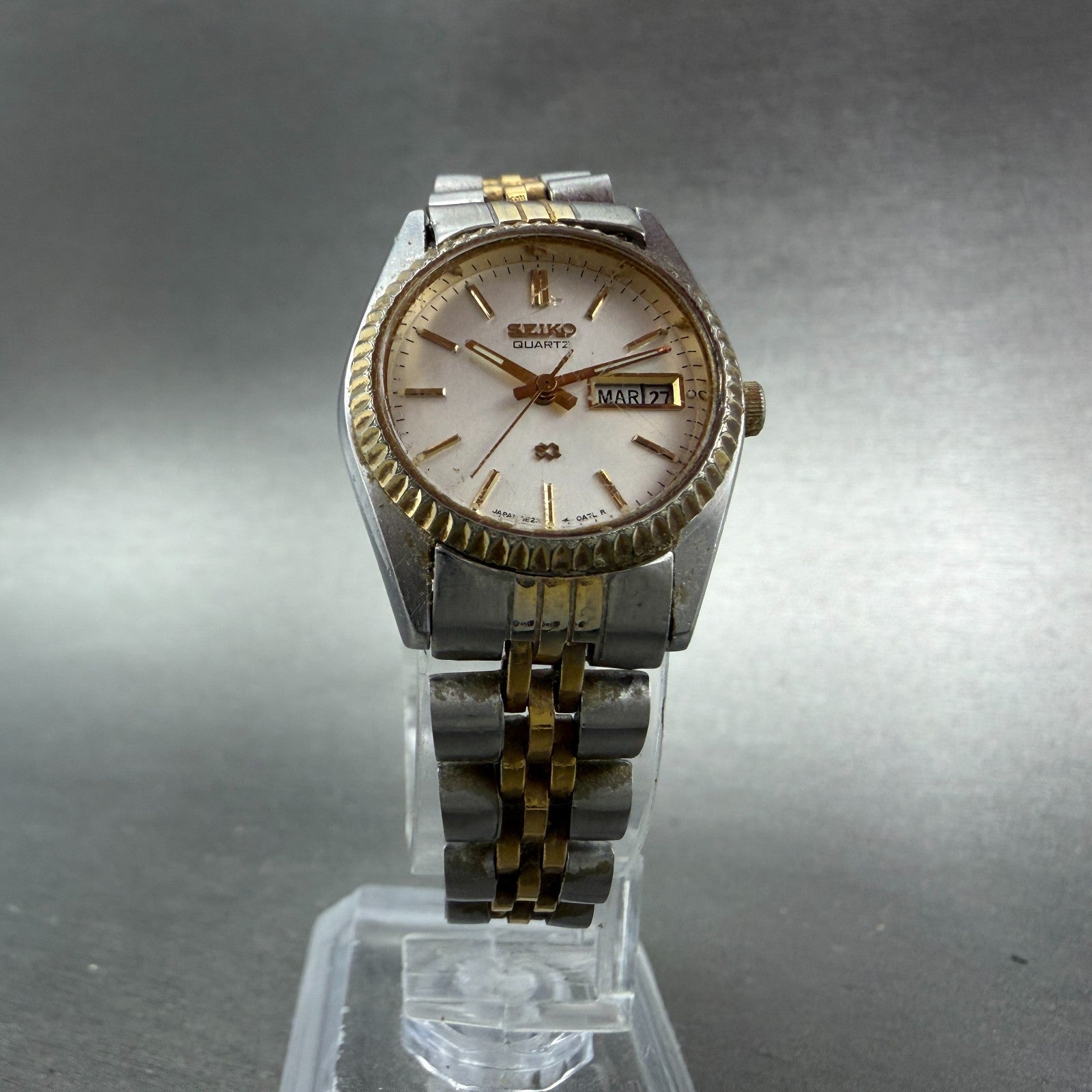 Seiko Watch Women 24mm White Dial Two Tone Daydate Round 3E23-0A69 New Batt HJ75