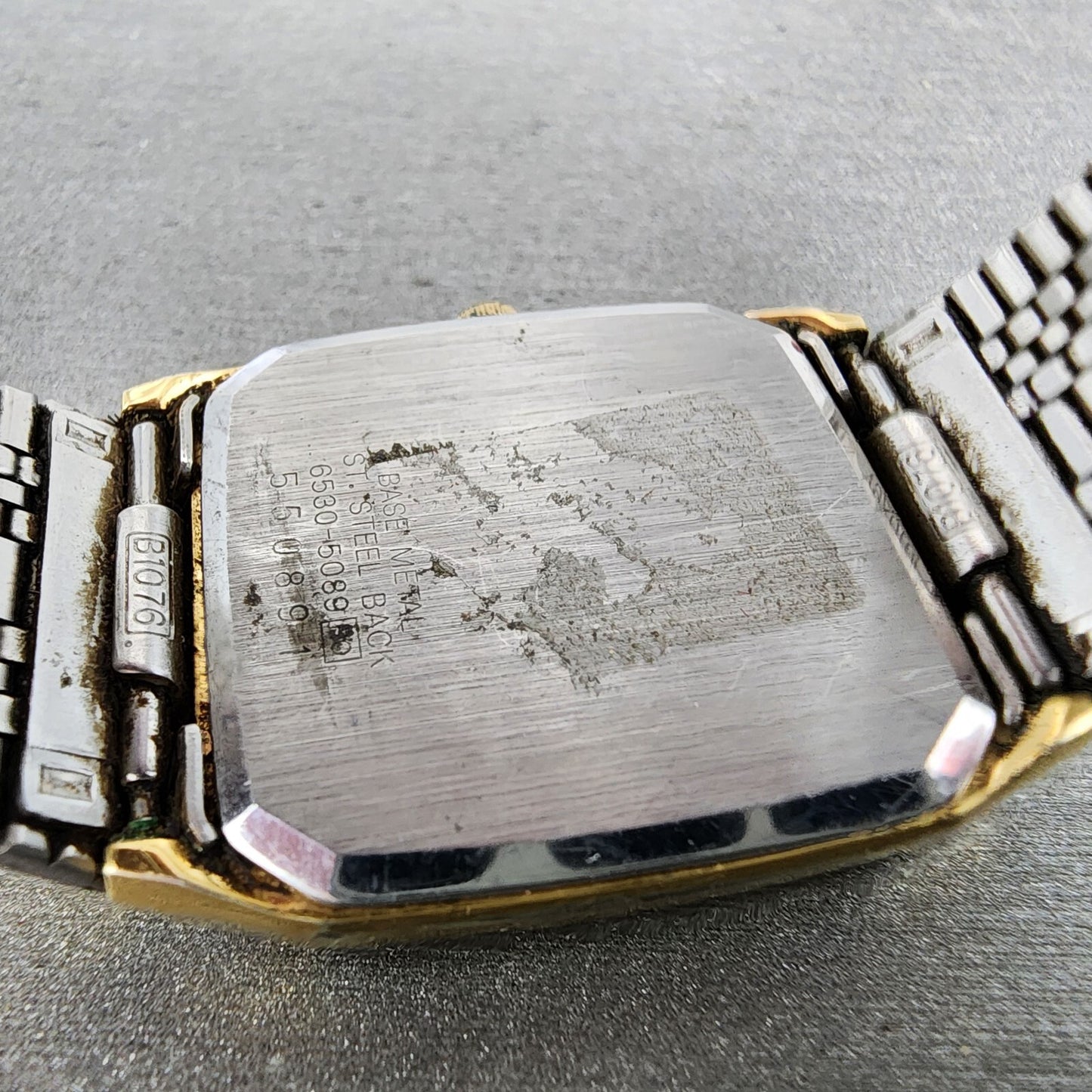 Seiko Watch Men 26mm Gold Dial Gold Tone Rectangle 6530-5089 New Battery