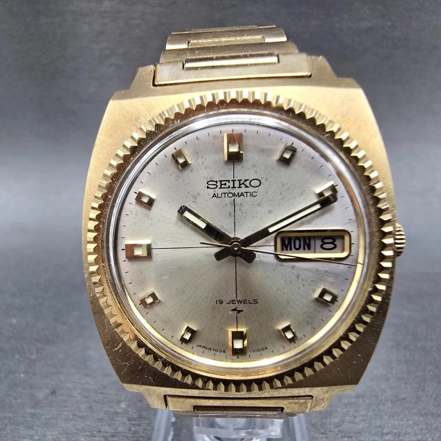 Seiko Automatic Watch Men 36mm Silver Dial Gold Tone Daydate 7006-7012 Runs VTG0