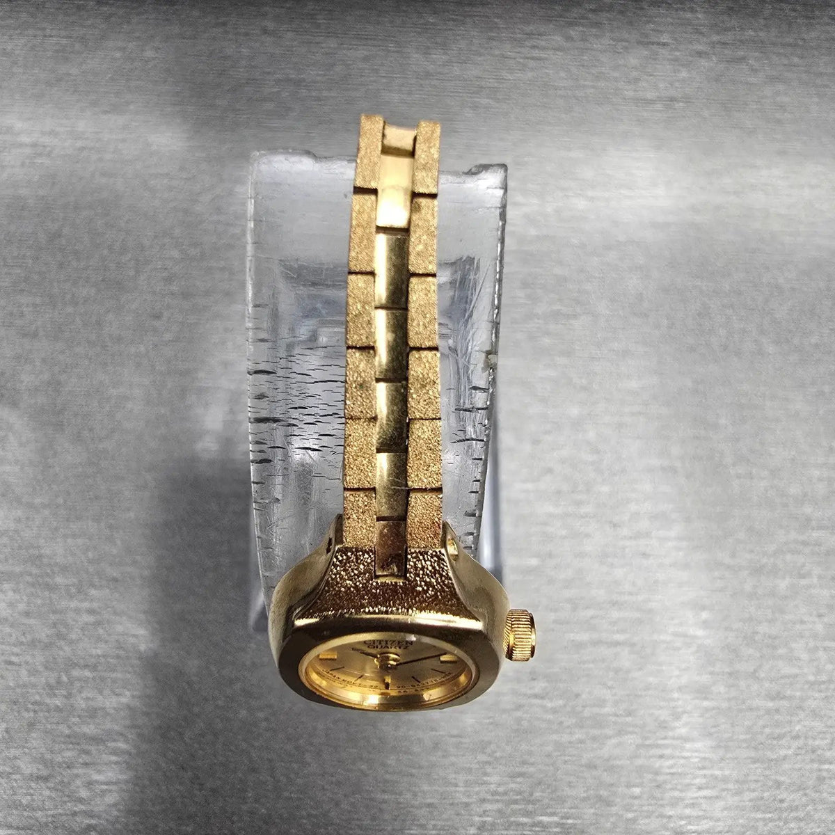 Citizen CQ Watch Women 17mm Champagne Dial Gold Tone Round 3220-890795 New Batt24