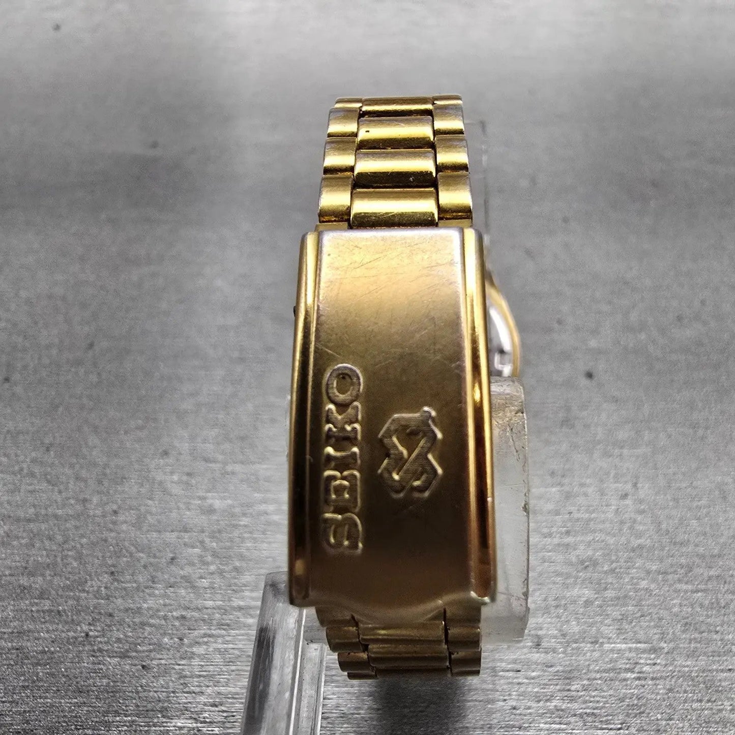 Seiko SQ Watch Women 24mm Gold Dial Gold Tone Daydate Round 3E23-0A60 New Batt G7