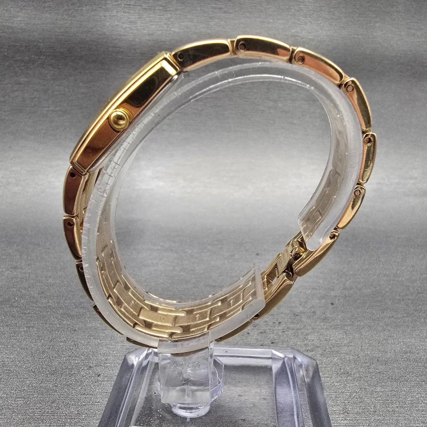 Seiko Watch Women 15mm White Dial Gold Tone Rectangle 4N00-7089 New Battery VTG6