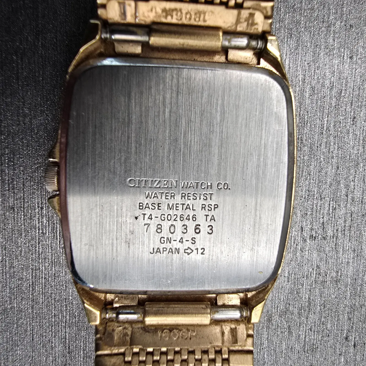 Citizen Watch Men 28mm Black Dial Gold Tone Rectangle T4-G02646 New Battery VTG10