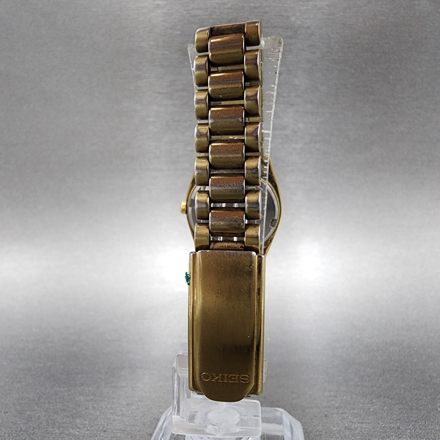 Seiko Watch Women 25mm Gold Dial Gold Tone Daydate Round 7N830041 New Battery7