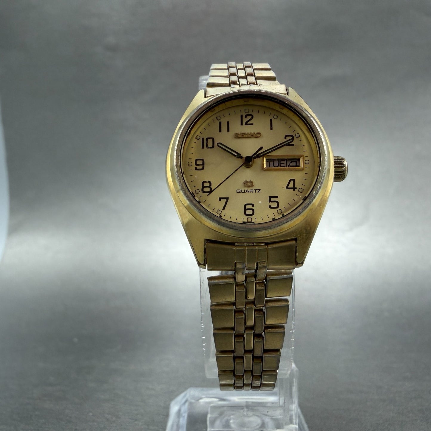 Seiko SQ Watch Women 25mm Champagne Dial Gold Tone Daydate Round New Battery5