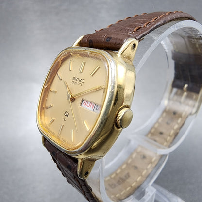 VTG Seiko SQ Watch Women 21mm Gold Dial Gold Tone Rectangle 8523-5009 New Batt