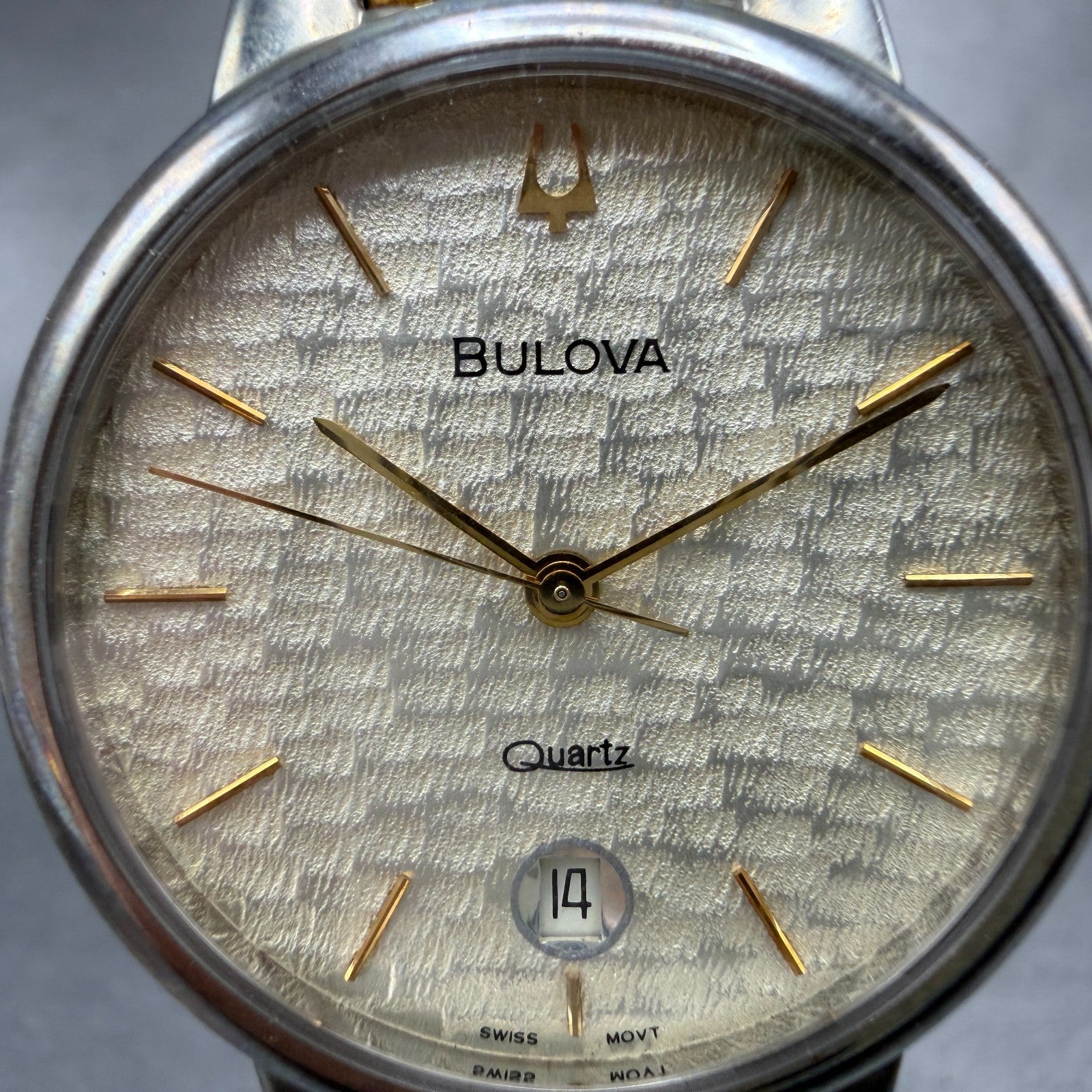 Bulova Watch Men 33mm Champagne Dial Two Tone Date Round New Battery Bracelet1