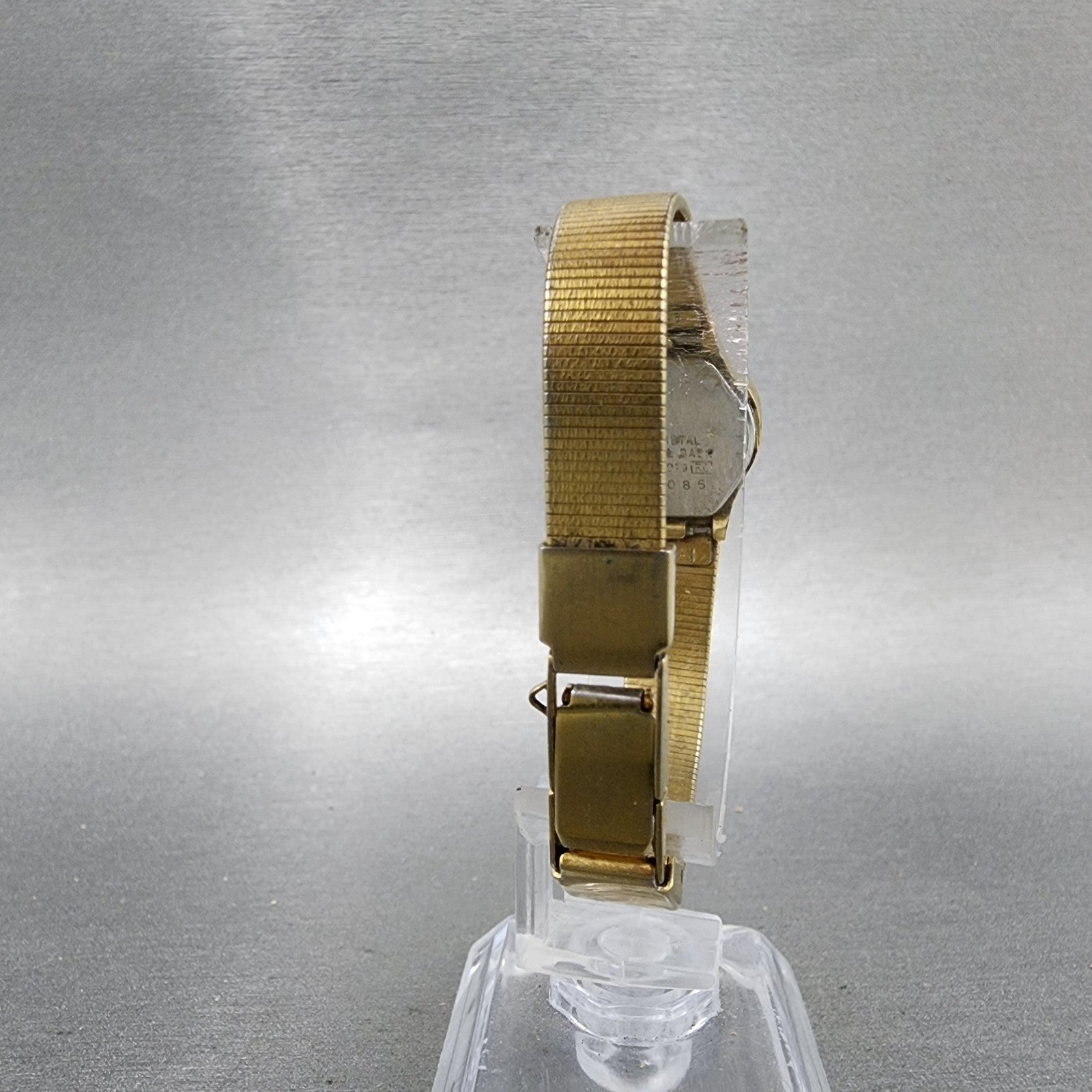 Seiko Watch Women 18mm Champagne Dial Gold Tone Round 2y000019 New Battery7