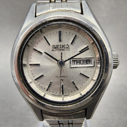 Seiko Automatic Watch Women 25mm Silver Dial Silver Tone Daydate 2205-0750 Runs