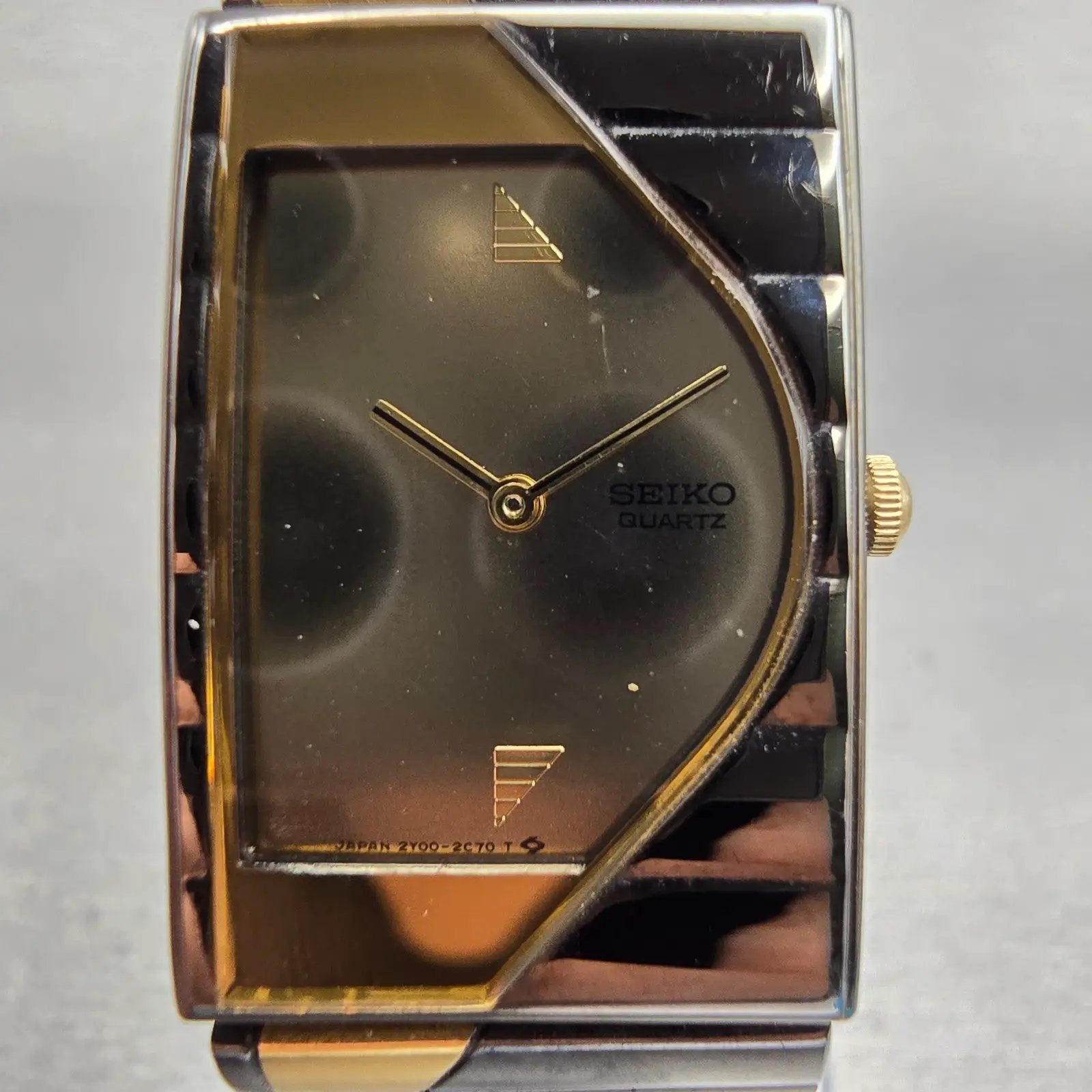Seiko Half Moon Watch Women 20mm Gold Dial Two Tone Rectangle 2Y00-5G00 New Batt1