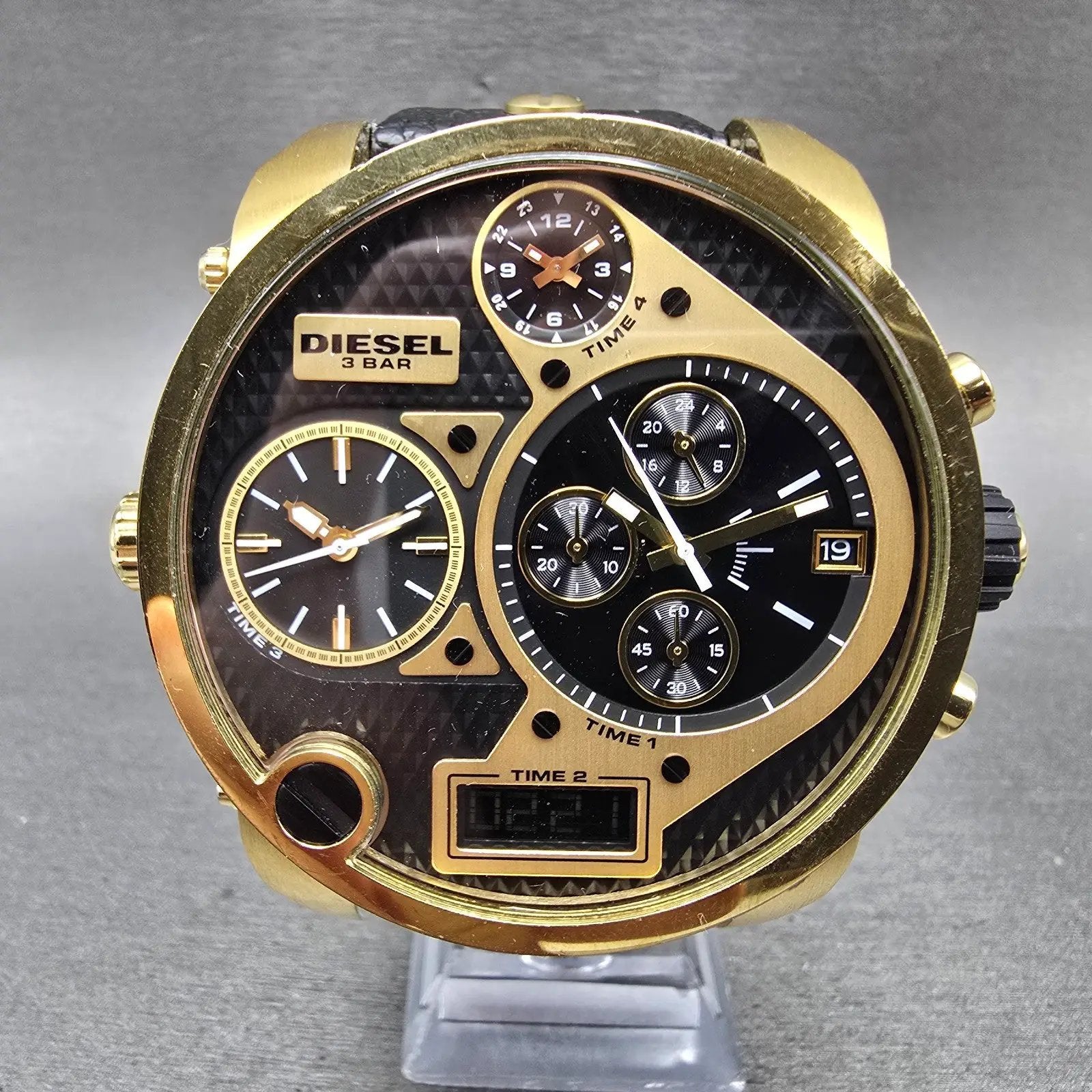 Diesel Mr. Daddy Watch Men 52mm Black Dial Gold Chronograph Digital New Battery0