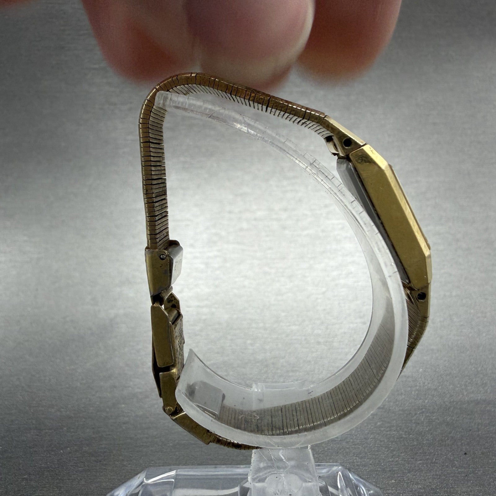 Seiko Watch Women 12mm Gold Dial Gold Tone Rectangle 1320-5049 New Battery VTG8