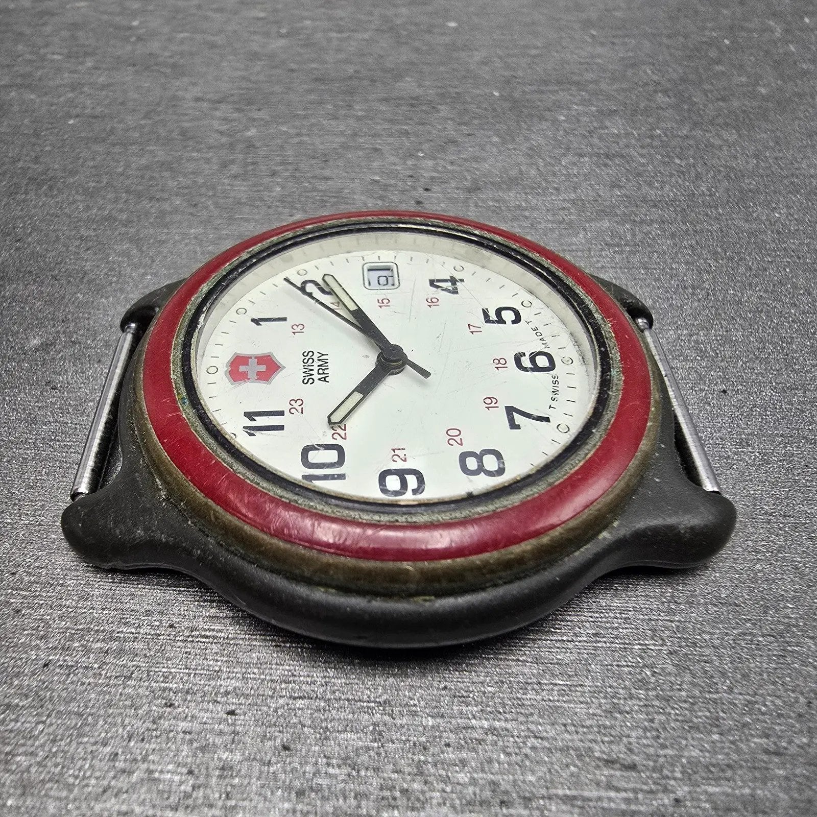 Victorinox Swiss Army Watch Men 39mm White Dial Black Tone Date Round PARTS SHUI4