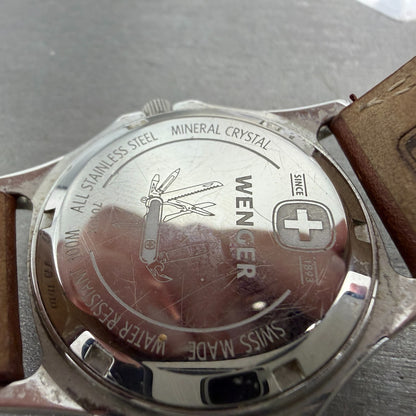 Wenger Watch Men 35mm White Dial Steel Date Round Leather Band 7010X New Battery9