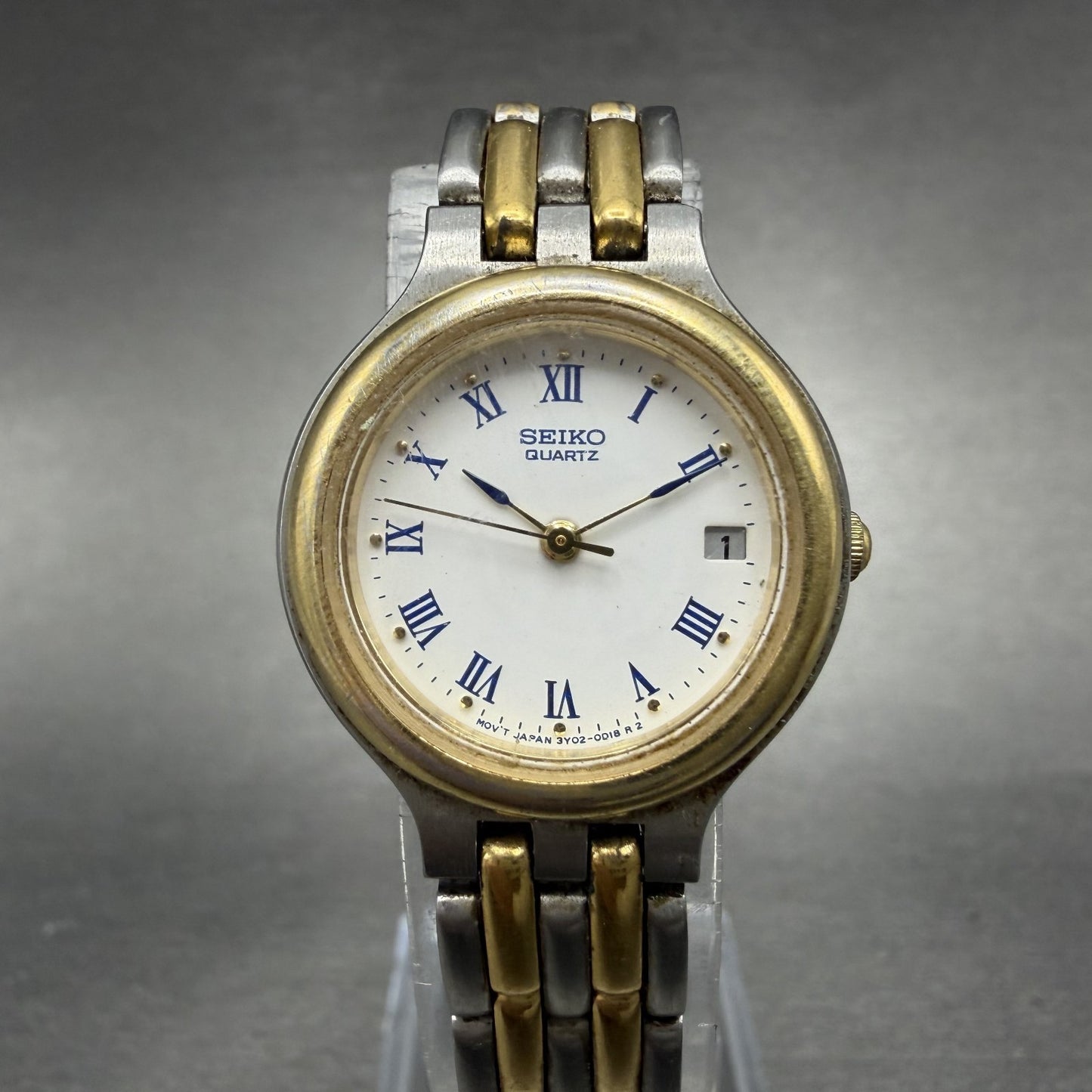 Seiko Watch Women 24mm White Dial Two Tone Date Round 3Y02-0B59 New Battery HJ8Q0