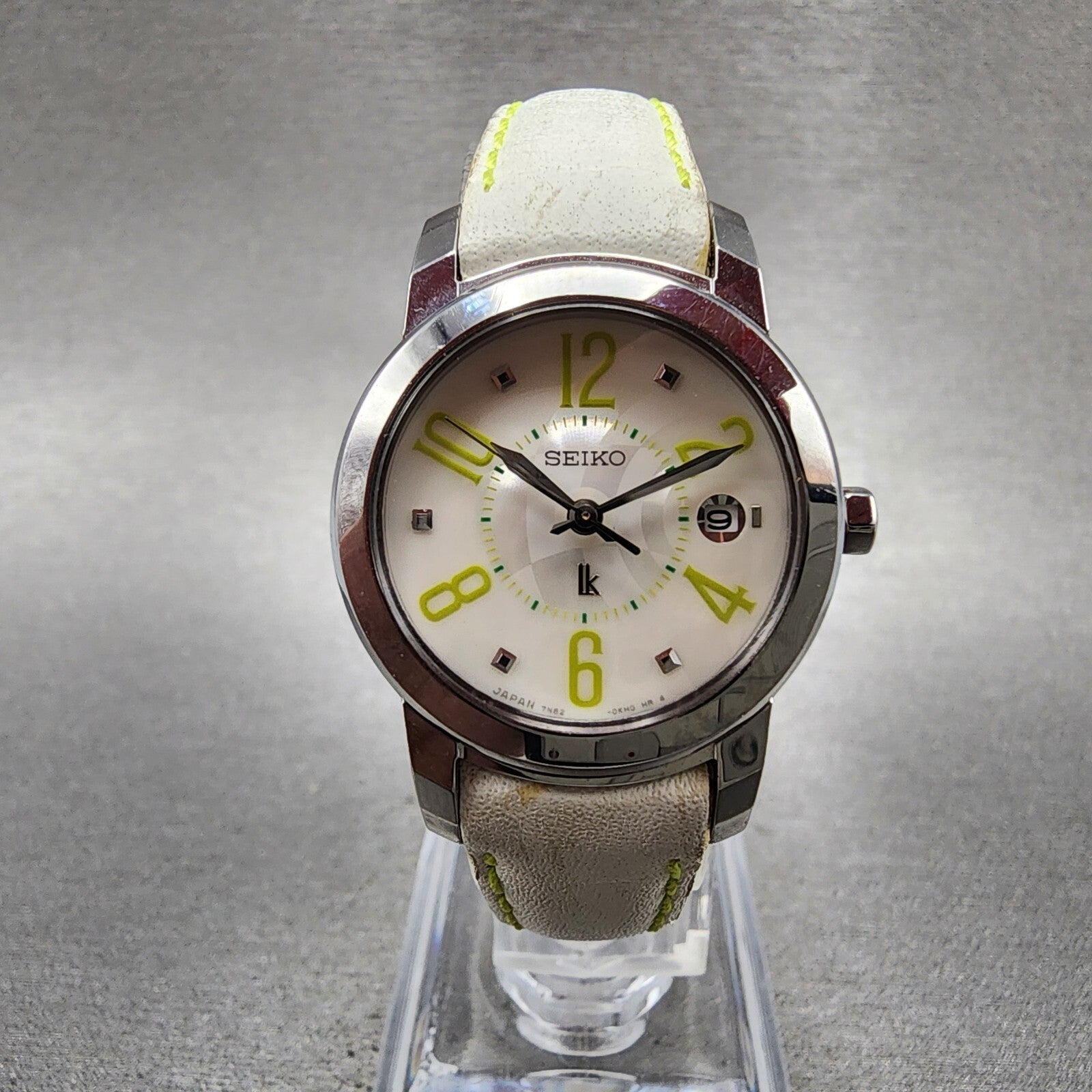 Seiko Lukia Watch Women 26mm White Dial Silver Tone Date 7n820ee0 New Battery0