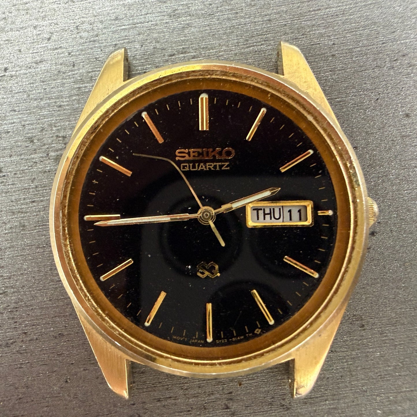 Seiko SQ Watch Men 35mm Black Dial Gold Tone Daydate Round 7N43-8119 PARTS2