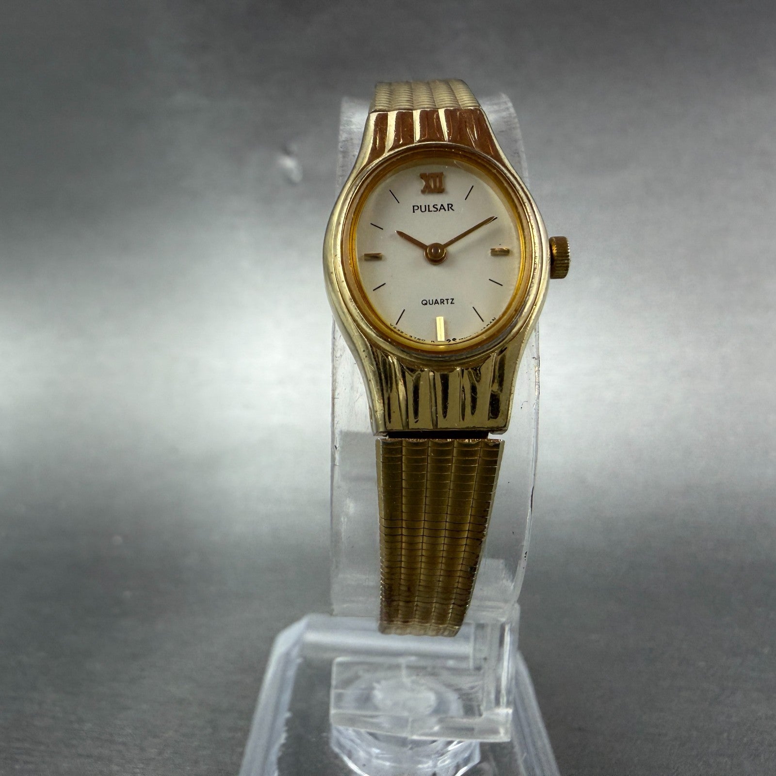 Pulsar Watch Women 15mm Cream Dial Gold Tone Oval V232-6970 New Battery5
