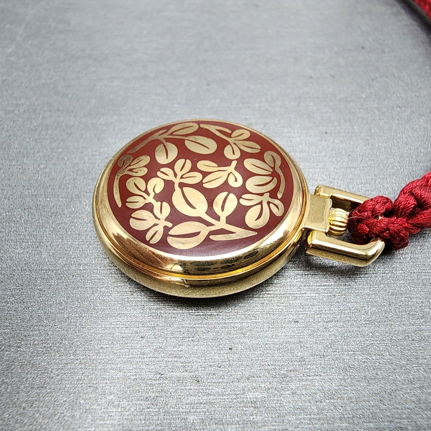 Seiko Pocket Watch Women 27mm Silver Dial Gold Tone ccccc New Battery9