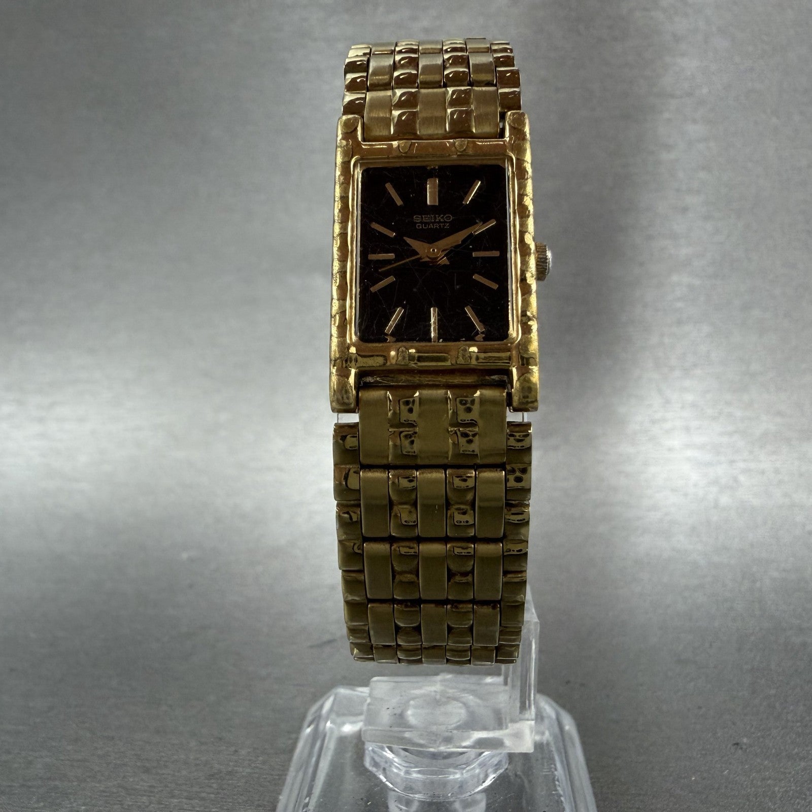 Seiko Tank Watch Women 16mm Black Dial Gold Tone Rectangle 1N015A69 New Battery5