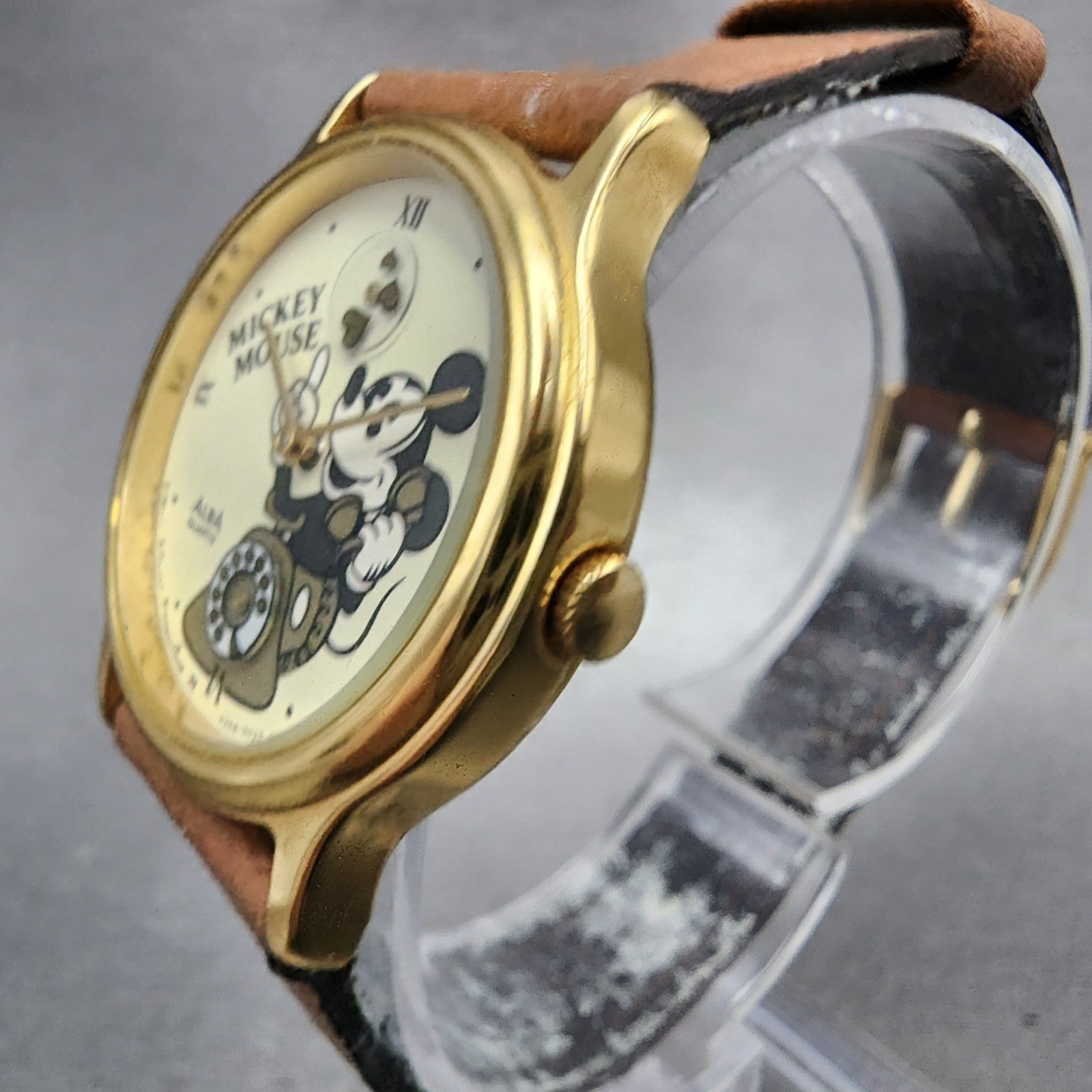 Seiko Alba Mickey Mouse Watch Women 29mm Cream Dial Gold Tone V2540020 New Batt2