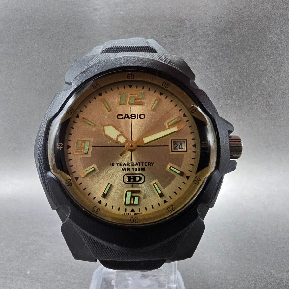 Casio MW-600 Watch Men 39mm Gold Dial Black Tone Date Round New Battery JP5