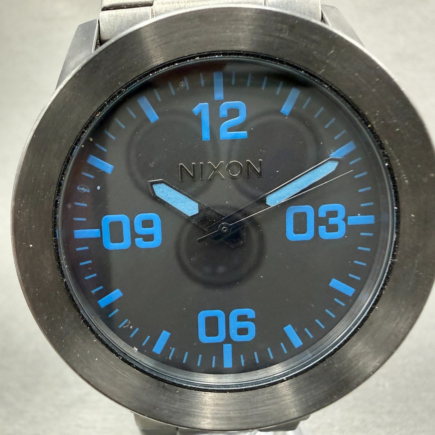 Nixon The Private Watch Men 42mm Black Dial Black Tone Round Bracelet new Batt1