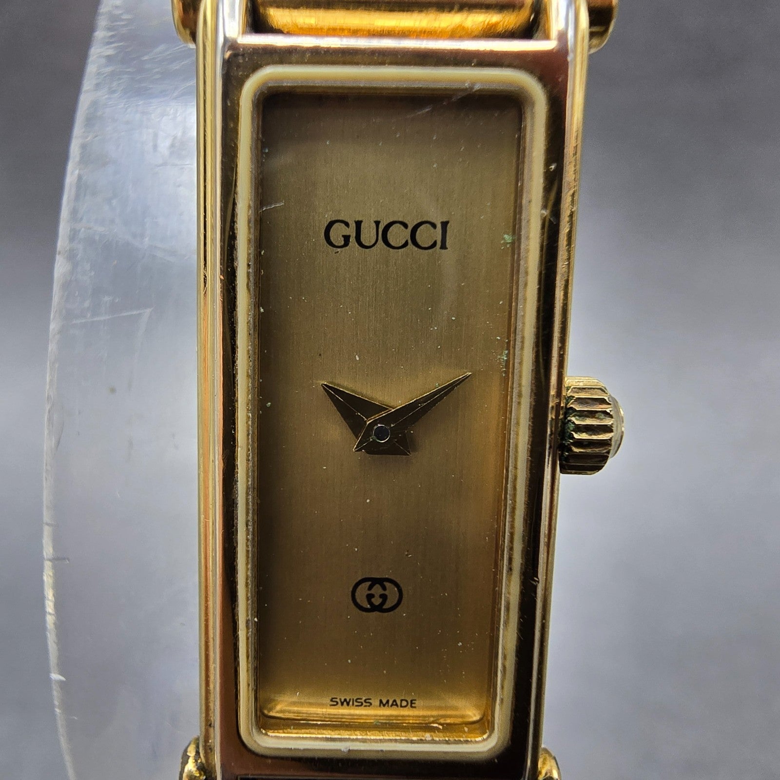 Gucci 1500L Tank Watch Women 13mm Champagne Dial Gold Tone Rectangle New Bat Box3