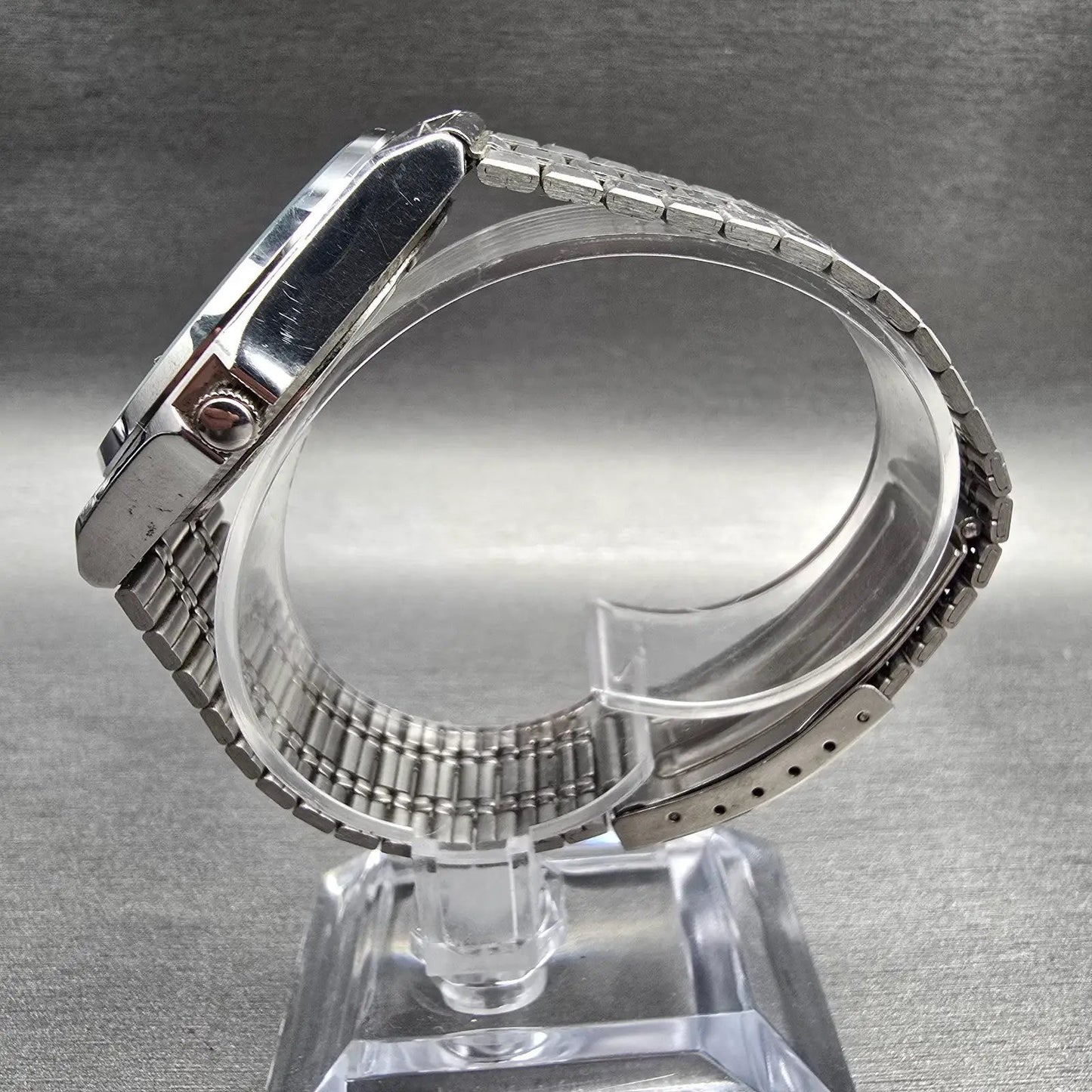 Seiko Alba Watch Men 34mm Silver Dial Silver Tone Daydate V743-8A10 New BatteryX6